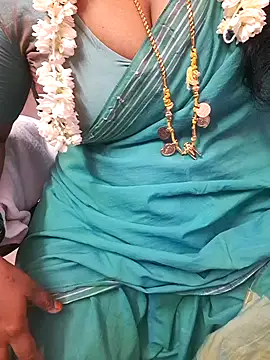 Snapshot of Tamil_Ammani chatting on 05/06/26, 08:30 Tamil Ammani online show from 05/06/26, 08:30