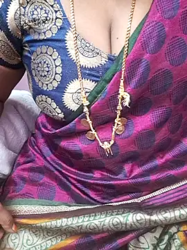 Snapshot of Tamil_Ammani chatting on 06/04/26, 12:00 Tamil Ammani online show from 06/04/26, 12:00
