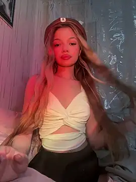  Siennaaa  online show from 03/06/26, 10:50