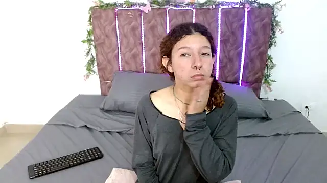 ElaRose723 online show from 10/10/25, 02:05