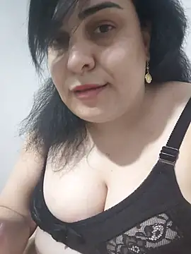 Snapshot of aydannn01 chatting on 10/09/25, 09:02 aydannn01 online show from 10/09/25, 09:02