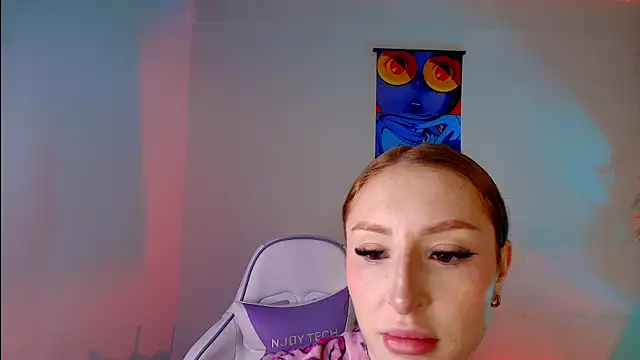 Bennuluspeach  online show from 06/02/26, 11:01