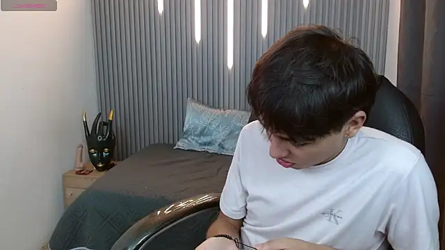 StiwenTwink online show from 03/18/26, 09:40