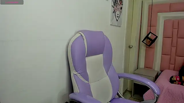 Snapshot of Klaret_Toy chatting on 06/26/26, 02:54 Klaret Toy online show from 06/26/26, 02:54