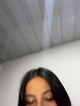 Snapshot of SaraMistick chatting on 11/14/25, 12:59 SaraMistick online show from 11/14/25, 12:59