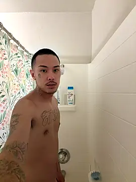 Loadedeggs online show from 10/16/25, 01:56