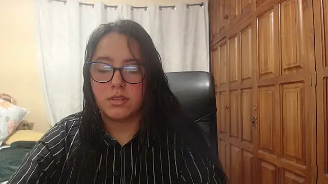 Venus cat  online show from 04/05/26, 02:42