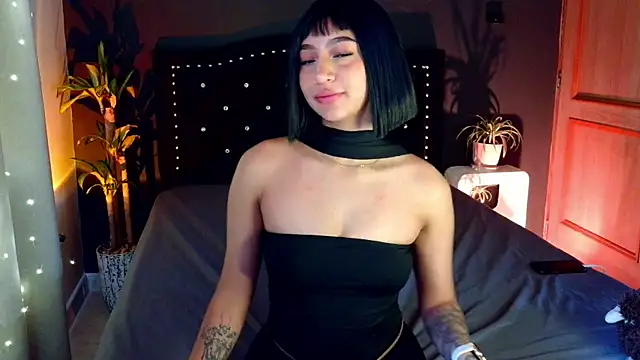 emma web  online show from 04/23/26, 04:31