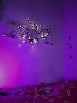 Solaangel  online show from 12/21/25, 12:07