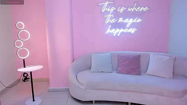 NatalieLewis online show from 02/25/26, 12:37