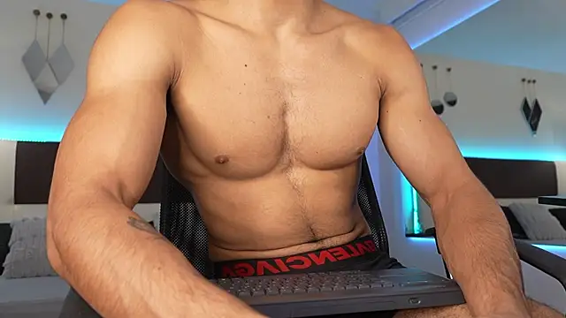 DanteeStone online show from 12/19/25, 09:00