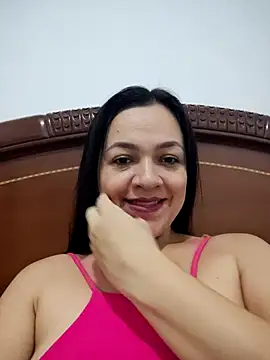 LindaSalo33 online show from 10/25/25, 04:31