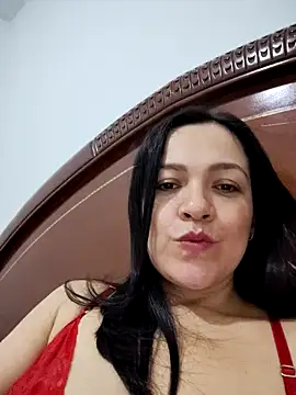 LindaSalo33 online show from 11/15/25, 04:10