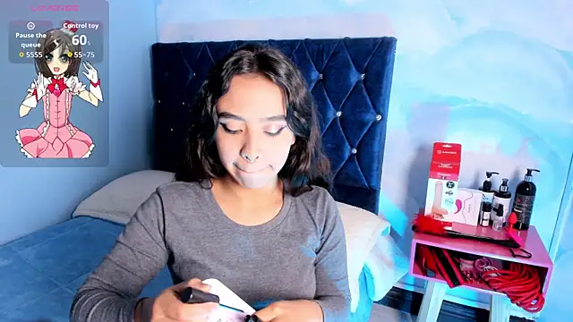 laylaa fox online show from 10/20/25, 07:14