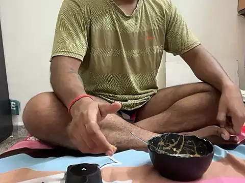 YourBlackBull online show from 11/06/25, 05:03