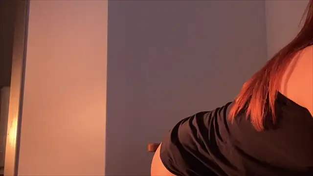 Snapshot of cherryandwine144527 chatting on 10/29/25, 10:22 cherryandwine144527 online show from 10/29/25, 10:22