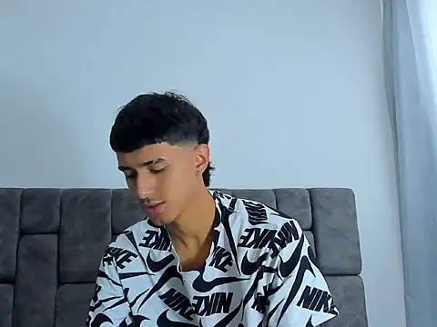 Anthony carter online show from 10/31/25, 02:18