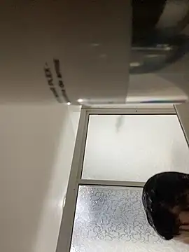 Snapshot of jeff2995_ chatting on 10/24/25, 03:25 jeff2995  online show from 10/24/25, 03:25