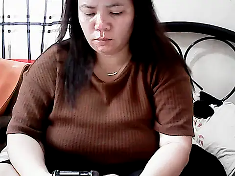 HornyPussie69 online show from 04/21/26, 02:51