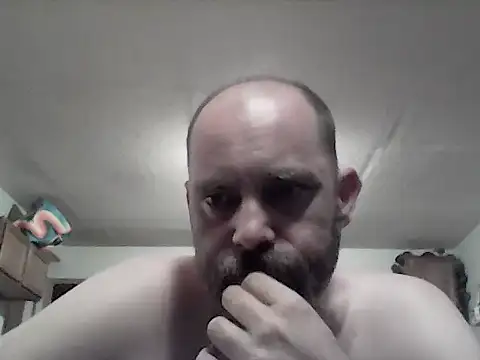 Snapshot of crazyheratic8 chatting on 05/19/26, 02:07 crazyheratic8 online show from 05/19/26, 02:07