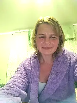 Snapshot of Masha412111 chatting on 10/04/25, 08:29 Masha412111 online show from 10/04/25, 08:29