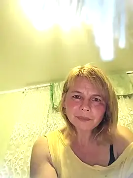 Snapshot of Masha412111 chatting on 10/16/25, 09:38 Masha412111 online show from 10/16/25, 09:38