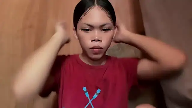 ella foxtrot online show from 11/19/25, 03:17