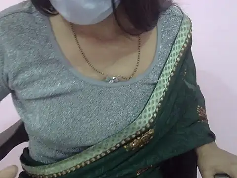 Laila Cute online show from 01/13/26, 04:51