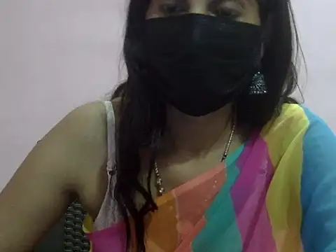 Snapshot of Laila_Cute chatting on 04/15/26, 05:31 Laila Cute online show from 04/15/26, 05:31