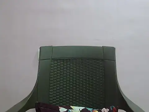 Snapshot of Laila_Cute chatting on 04/19/26, 06:10 Laila Cute online show from 04/19/26, 06:10