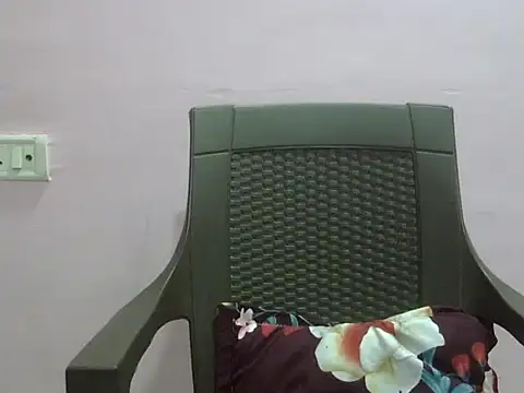 Snapshot of Laila_Cute chatting on 04/23/26, 02:41 Laila Cute online show from 04/23/26, 02:41