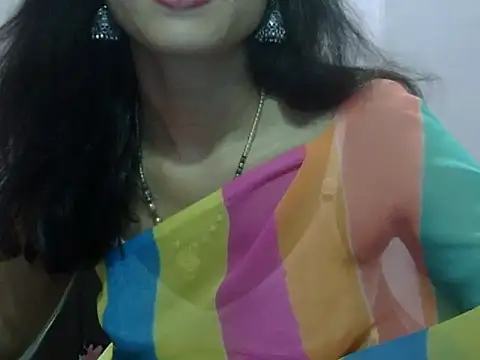 Snapshot of Laila_Cute chatting on 05/24/26, 03:50 Laila Cute online show from 05/24/26, 03:50