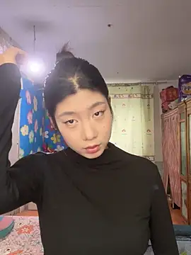 Snapshot of chibaoao66 chatting on 10/17/25, 02:26 chibaoao66 online show from 10/17/25, 02:26