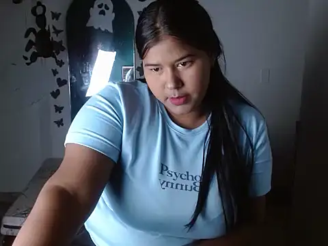 Ebony luna online show from 10/17/25, 12:30