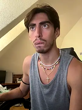 BABYJR05 online show from 10/01/25, 02:12