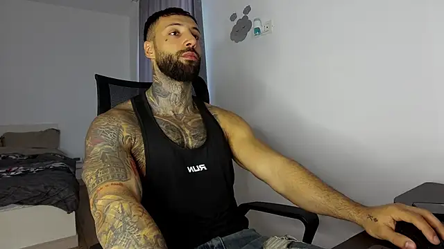 MasculineGuy99 online show from 11/09/25, 07:06