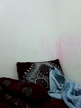 Snapshot of Miss-Queen chatting on 01/10/26, 11:45 Miss-Queen online show from 01/10/26, 11:45