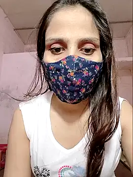 DIVINEDIVAA online show from 10/10/25, 08:46
