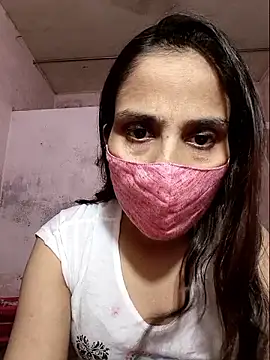 DIVINEDIVAA online show from 10/17/25, 03:58
