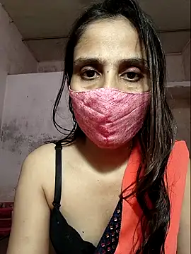 DIVINEDIVAA online show from 10/24/25, 09:49