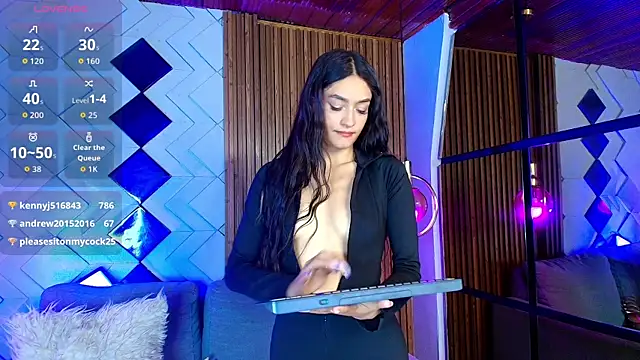 Matti sofia  online show from 10/16/25, 07:04