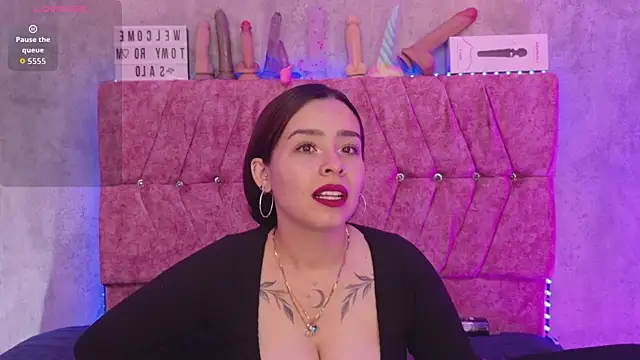 Mia lopez 1 online show from 05/29/26, 08:23