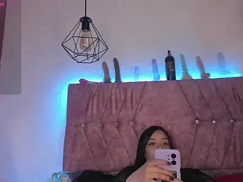 Cony l online show from 11/06/25, 12:17