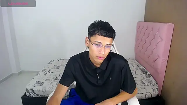 Im david02 online show from 05/03/26, 12:16