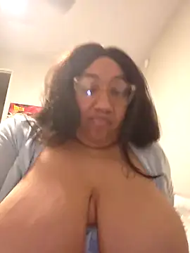 Adri-x online show from 10/29/25, 01:08