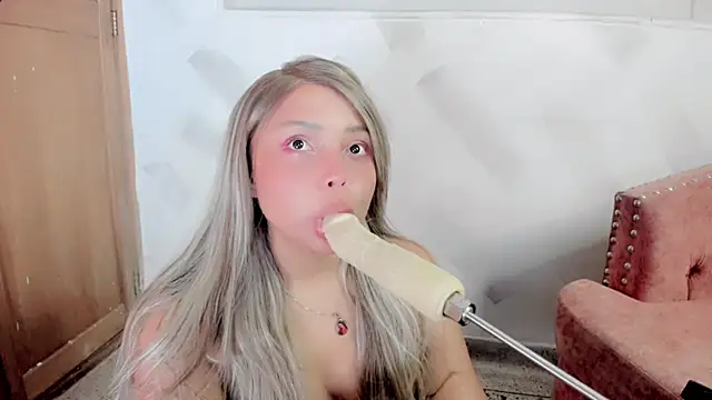 Molly Logan online show from 02/22/26, 08:18