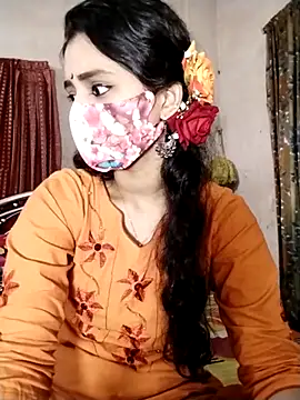 Snapshot of night_queeen7 chatting on 10/03/25, 06:38 night queeen7 online show from 10/03/25, 06:38