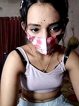 Snapshot of night_queeen7 chatting on 10/08/25, 07:33 night queeen7 online show from 10/08/25, 07:33