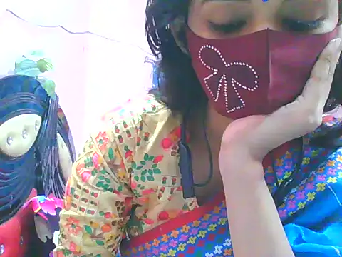 Snapshot of night_queeen7 chatting on 10/29/25, 07:15 night queeen7 online show from 10/29/25, 07:15