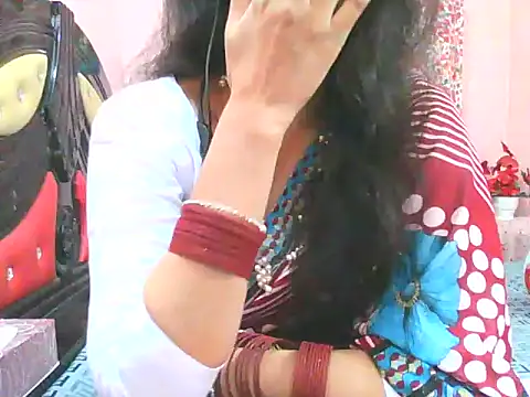 Snapshot of night_queeen7 chatting on 11/11/25, 07:03 night queeen7 online show from 11/11/25, 07:03